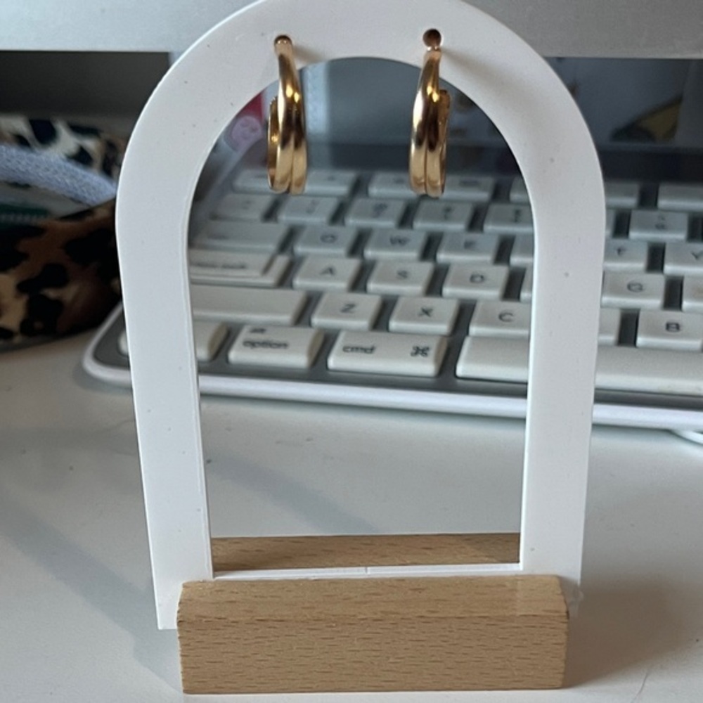 NIP Double Gold Hoop Fashion Earrings